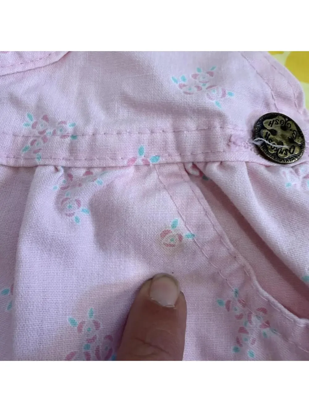 Oshkosh B’Gosh pink dainty floral short-alls vintage 90s